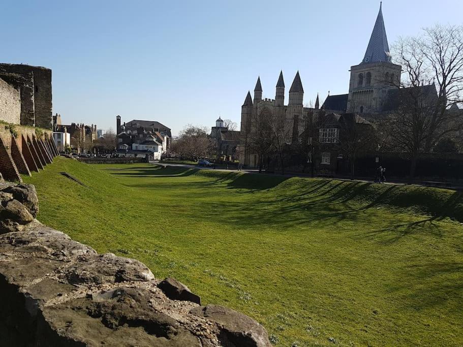 Beautiful Apartment In The Heart Of Rochester ローチェスター エクステリア 写真